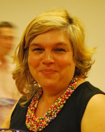 GYÖRGYI ÚJSZÁSZI, fair trade coordinator, Védegylet 